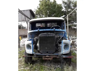 LOTE 046 - 01 (um)caminhão Mercedes Benz