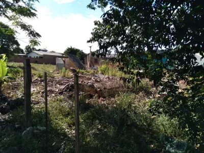 LOTE 099 - Um Prédio de Construção Mista