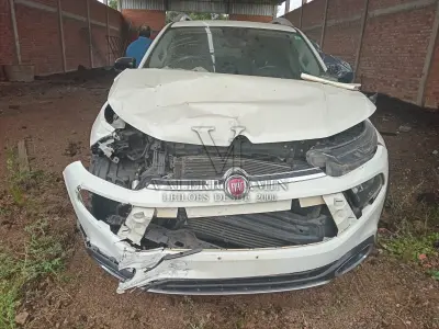 LOTE 422 - CAMINHONETE FIAT/TORO VOLCANO AT D4, ANO 2017, MODELO 2018